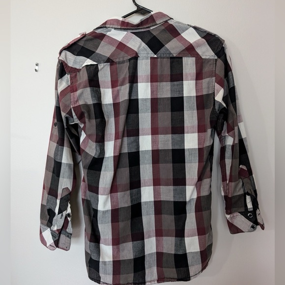 Long sleeve boys button down shirt - Picture 2 of 3